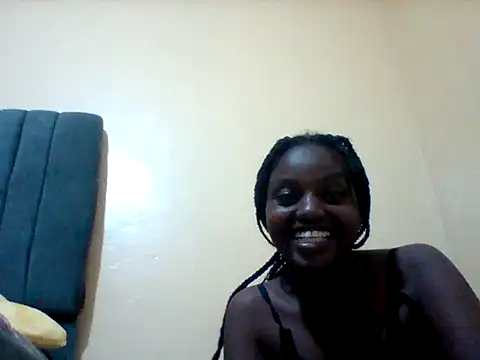 liligal online show from May 15, 10:01 pm