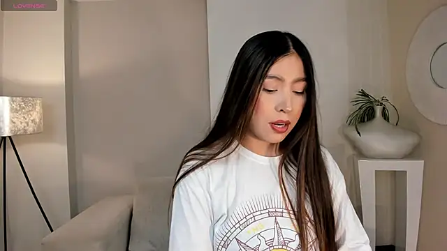 LillySanders online show from June 30, 7:02 pm