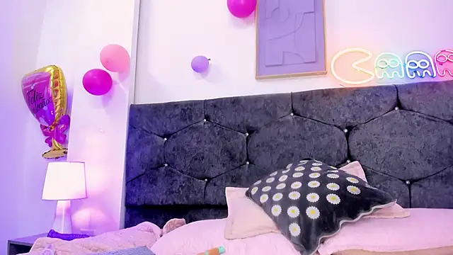 Meghan candy online show from June 11, 12:32 am