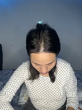 MadisonYoung000 online show from June 9, 1:05 am