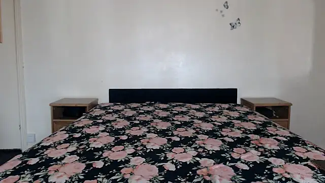 DirtyStella online show from June 4, 6:51 am