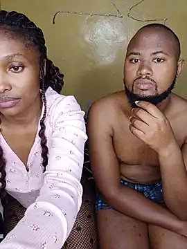 Sweet-Couple1 online show from May 16, 8:08 pm