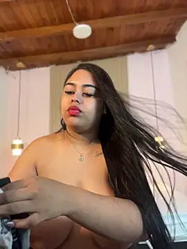 MiaLane3 online show from July 11, 12:27 pm