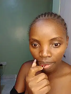 Alianamilly0 online show from May 17, 2:49 pm