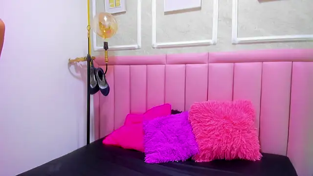velvet girll online show from May 25, 3:11 pm