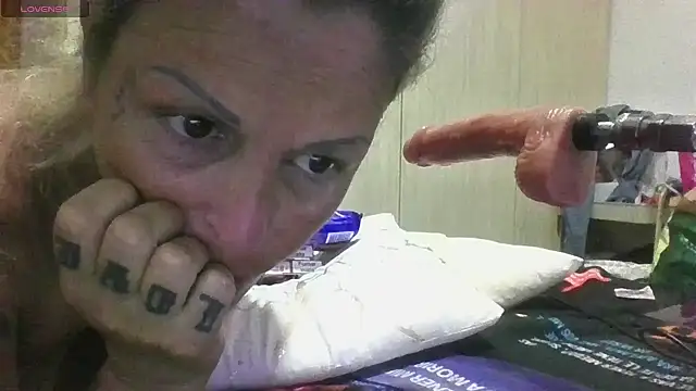 dulcemiel69 online show from June 16, 7:59 pm