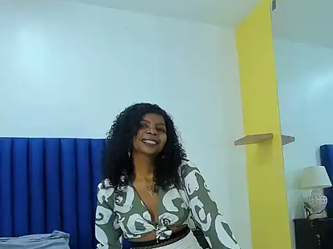 XtinaRave online show from May 26, 7:13 pm
