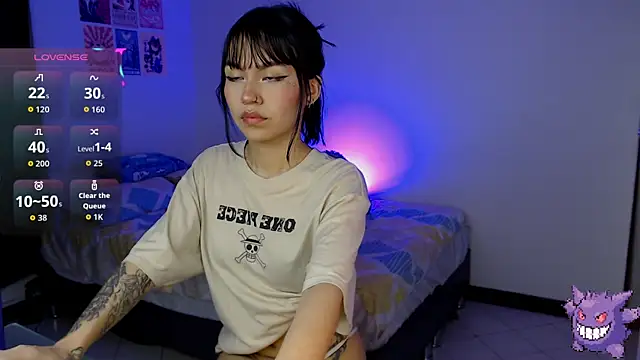 NicoRobin7 online show from July 24, 1:36 am