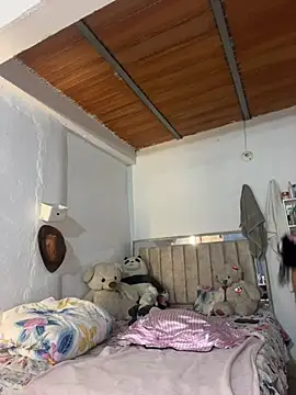 Miily 0 online show from May 30, 4:32 am