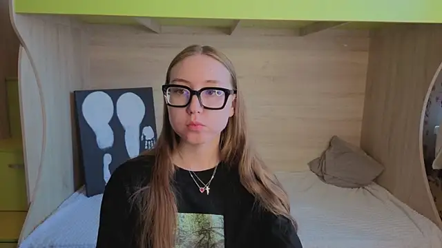  kitti meow  online show from July 16, 3:22 am