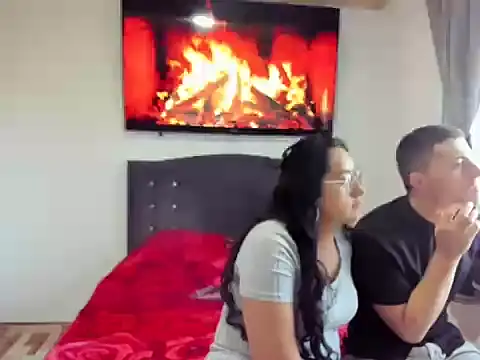 SexyCopleHot online show from May 24, 6:18 pm