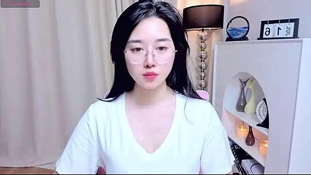 miuu6868 online show from July 16, 11:04 am
