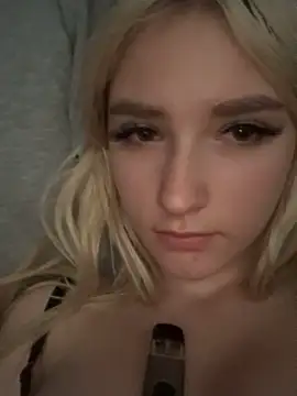 lisacryss3 online show from June 1, 2:57 am