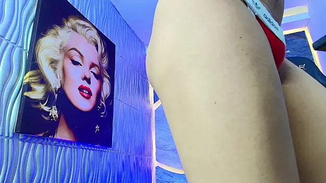 AndreaGiraldo  online show from July 20, 7:58 pm