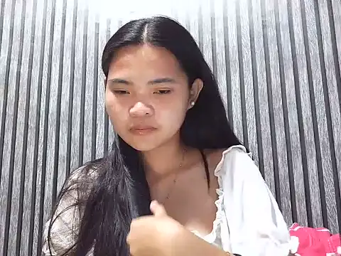 ClaritaMoore1 online show from May 27, 2:25 pm