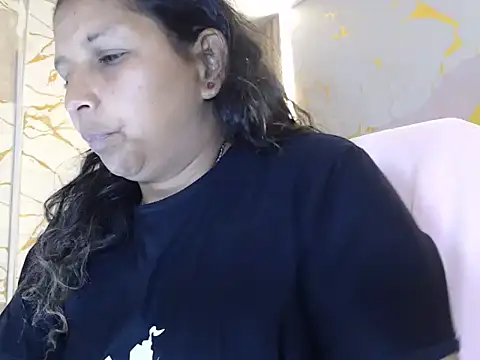 Danna Sg online show from June 10, 3:28 am