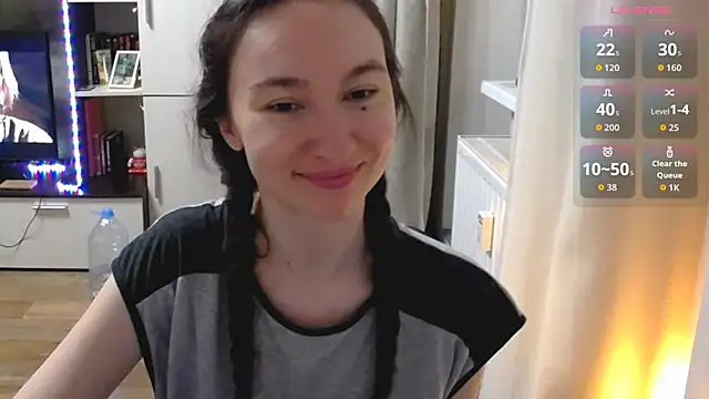 Maryana Ro online show from July 8, 10:01 pm