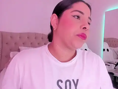 EmilySanchezz online show from June 23, 1:09 pm