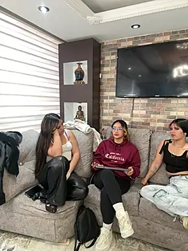 sam san2 online show from June 16, 8:32 pm