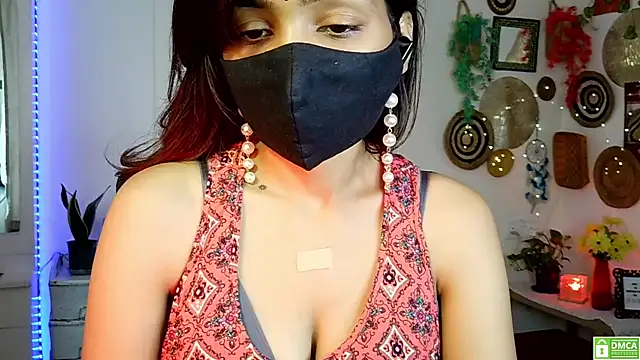 Yalinahotty online show from June 13, 4:21 am