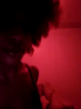 kiki sexxy online show from May 29, 8:40 pm
