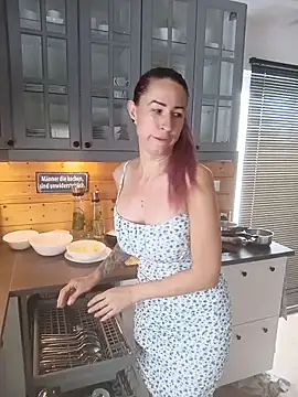 GermanMilfJasmin online show from June 8, 8:15 am