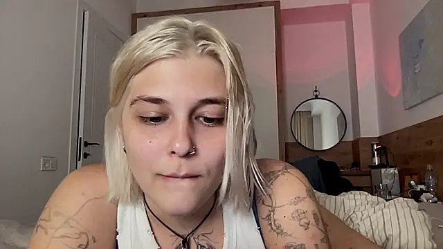 Ella Bloom online show from July 16, 7:29 pm