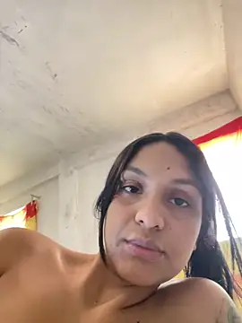 Messy-Diana  online show from June 12, 8:06 pm