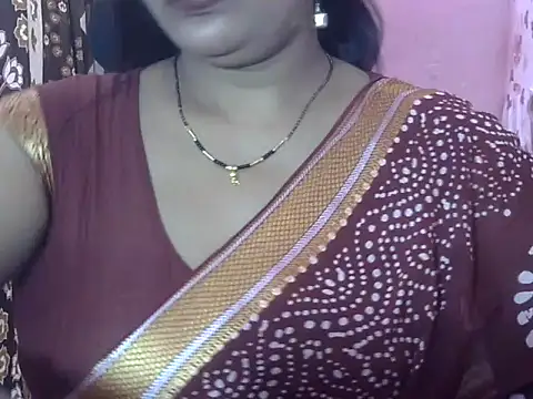 PRIYANKA 023 online show from July 18, 10:51 am