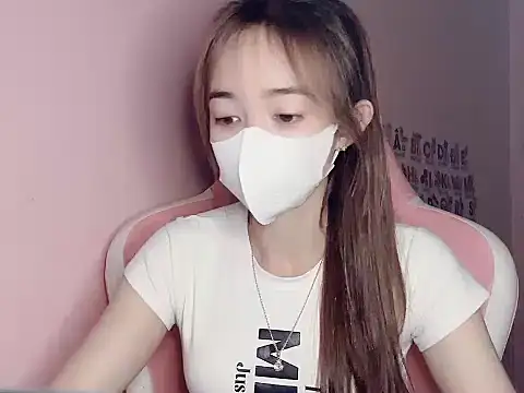 Alee8668 online show from July 8, 8:22 pm
