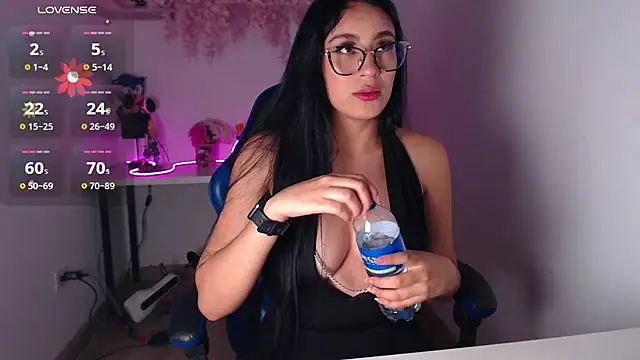 xbonny  online show from July 3, 3:23 am