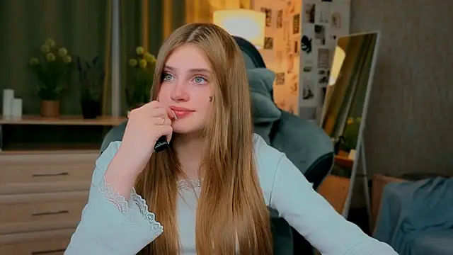 yourbeautyarya online show from July 4, 7:43 pm