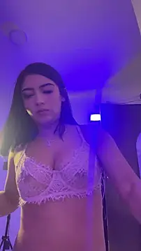 Nicolegh  online show from June 18, 2:13 am