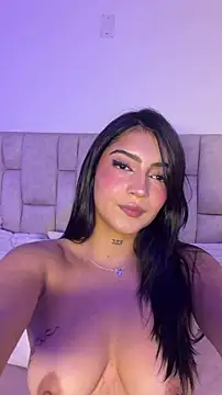 Nicolegh  online show from June 5, 2:15 am