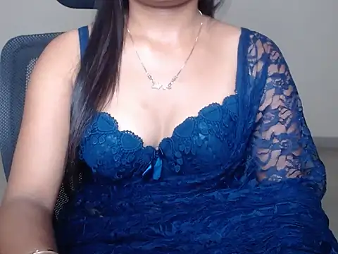 Elle lala online show from June 29, 10:15 am