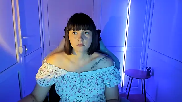 Vanilla Vixen online show from July 14, 12:10 pm