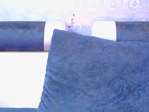 cute-iraa online show from July 20, 6:16 am