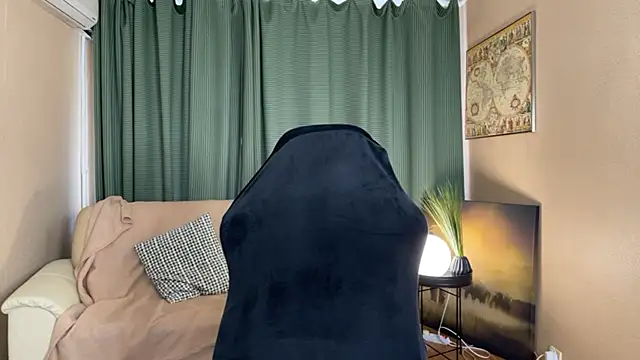 Lill Lily online show from June 15, 1:50 am
