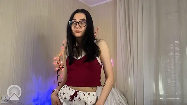 Stunning Girll online show from June 14, 2:24 am