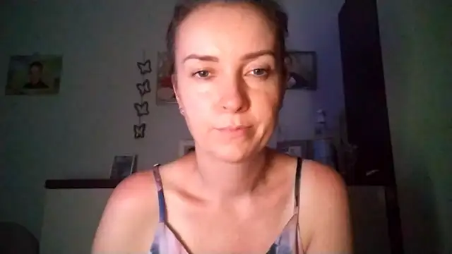 JenniferAlone online show from June 28, 9:10 pm
