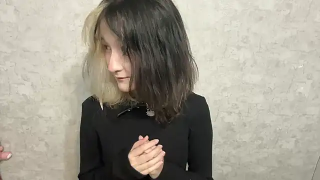 Lilfain baby online show from June 12, 12:07 am