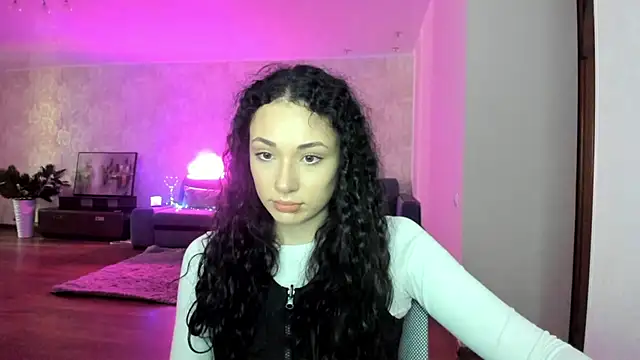 elisskriter online show from July 1, 1:32 pm