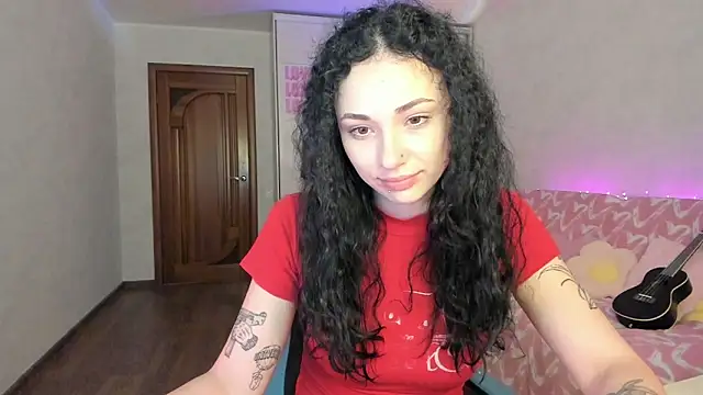 elisskriter online show from June 22, 12:02 pm