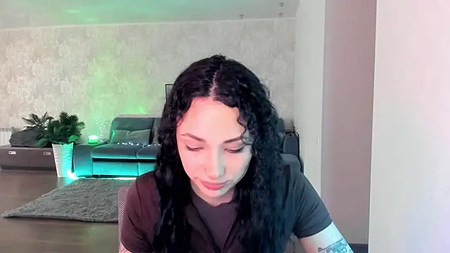 elisskriter online show from June 13, 12:35 pm