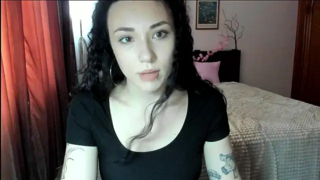 elisskriter online show from July 2, 12:22 pm
