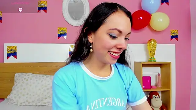 AshleyBenoitt online show from June 16, 5:25 pm