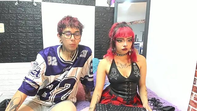 Sophie Andi1 online show from June 12, 4:09 am