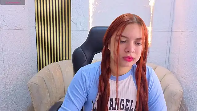 sofia red cn online show from June 18, 1:05 pm
