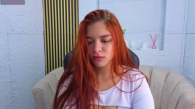 sofia red cn online show from June 19, 1:36 pm
