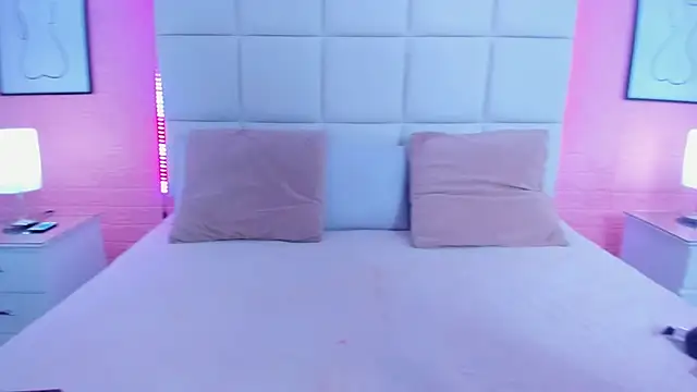 chloe parker  online show from July 26, 4:20 am